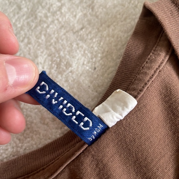 Vintage 100% Cotton H&M graphic Tee - Picture 7 of 13